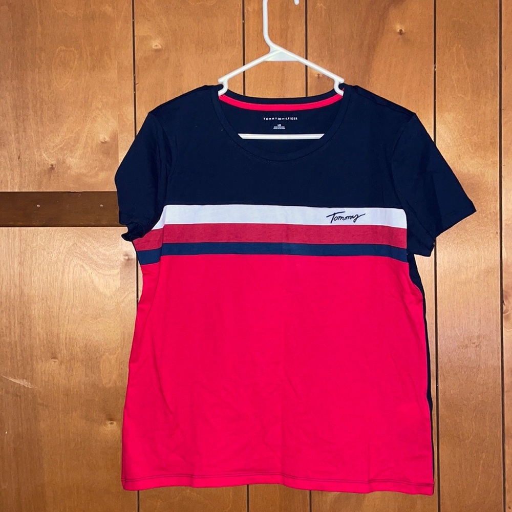 NWT tommy tee